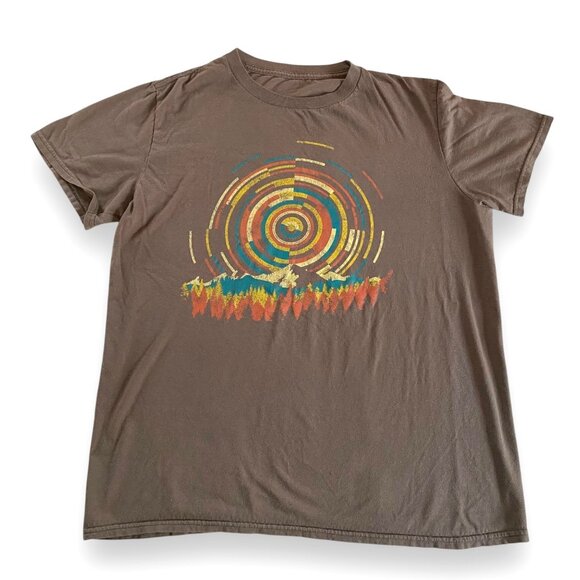 Threadless T Shirt Geometry of Sunrise Forest Distressed Design Unisex Medium? - Picture 1 of 7